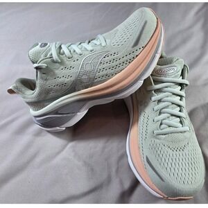 Saucony Hurricane 25 Running Shoes Womens 8 Mist Cameo S11026-123 NEW